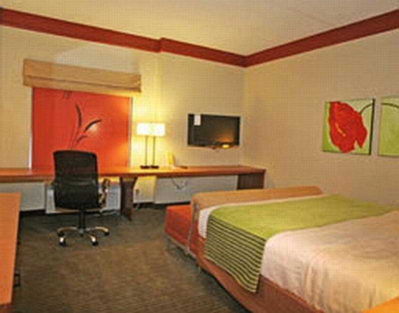 La Quinta By Wyndham Dallas Plano West Exterior photo